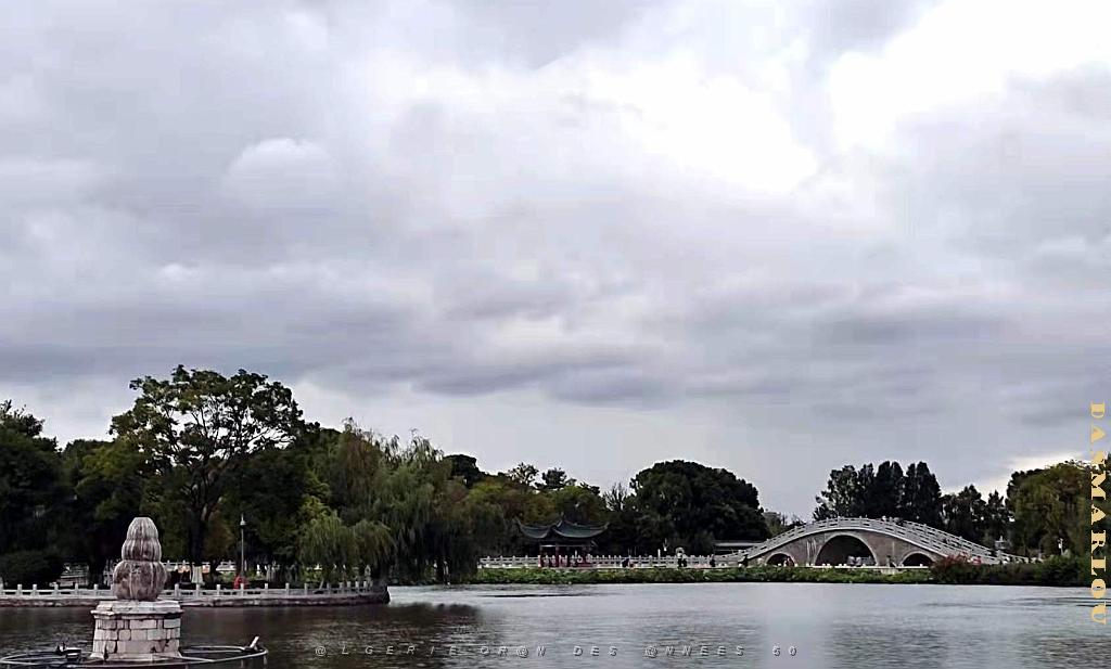 KUNMING - Parc Daguan - 30.jpg